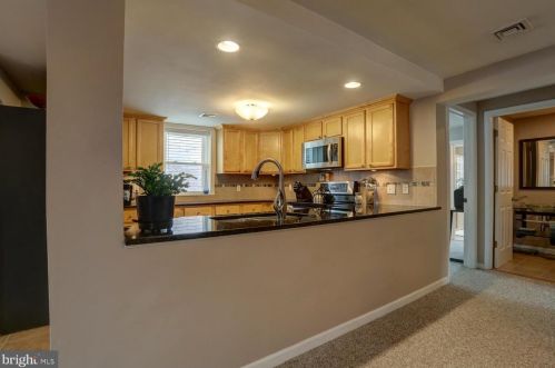 241 Cherry St, Lancaster PA  17602-2725 exterior