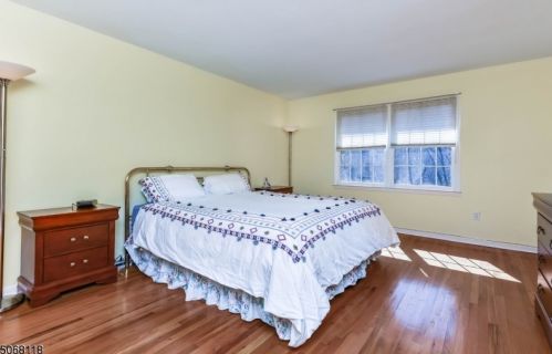 18 Fords Rd, Dover NJ  07869-2146 exterior