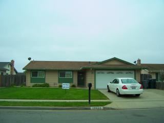 18696 Eisenhower St, Salinas CA  93906-1627 exterior