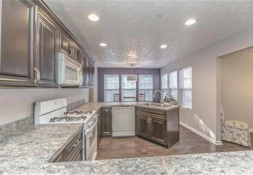5756 Starboard Ct, Buford, GA 30518-2020