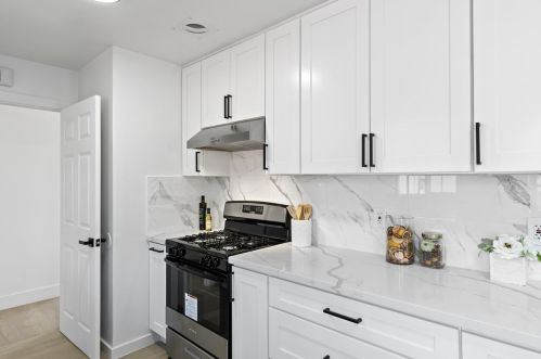 809 Alvarado Ave, Sunnyvale CA  94085-3403 exterior