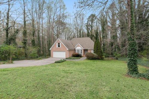 4625 Lincoln Way, Lilburn, GA 30047-4441