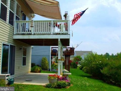 4 Buchanan Dr, Fredericksburg, VA 22406-8402