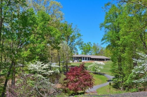 550 Little Hendricks Mountain Rd, Big Canoe GA  30143-7948 exterior
