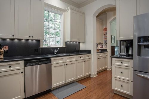 3702 Crestline Rd, Fort Worth TX  76107-3334 exterior