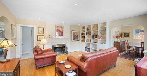 9616 Lorain Ave, Silver Spring, MD 20901-3247