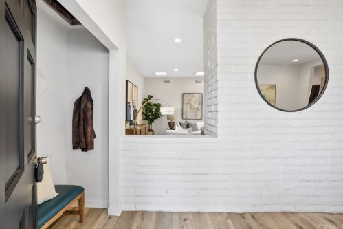 4042 Germainder Way, Irvine CA  92612-2106 exterior