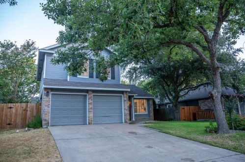 7910 Finch Trl, Austin, TX 78745-6832