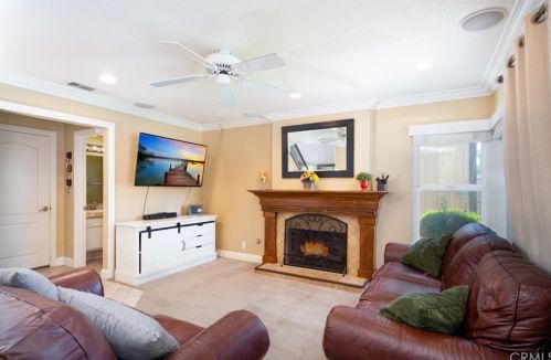 11421 Rancho Del Oro Dr, Riverside CA  92505-3582 exterior