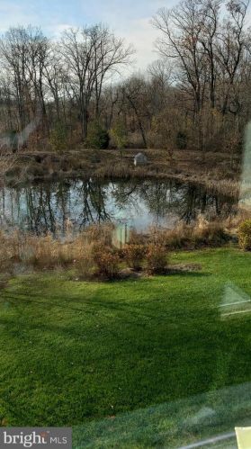 80 Sundance Dr, Trenton NJ 08619-3968 exterior