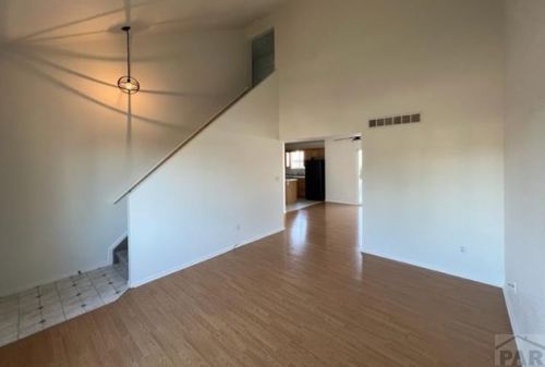 1201 Silverqueen Rd, Pueblo, CO 81008-1946