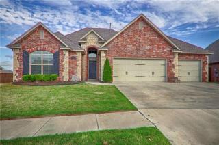 15500 Maple Ridge Ln, Edmond, OK 73013-2095