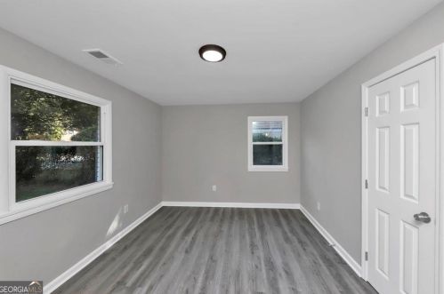 2260 Baywood Dr, Atlanta GA  30315-6534 exterior