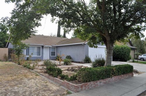 216 Gelf Ln, Modesto, CA 95357-1310