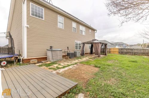302 Meyers Lake Dr, Warner Robins GA  31088-2120 exterior