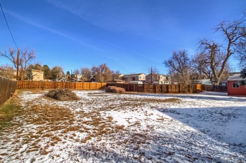 7525 61st Ave, Arvada CO  80003-5315 exterior