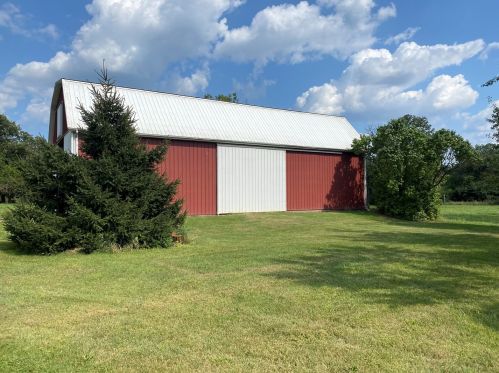 8505 2250w Rd, Manteno, IL 60950-3205