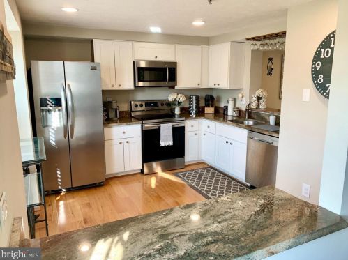 1206 Quaker Ridge Dr, Arnold MD  21012-2627 exterior