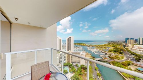 1551 Ala Wai Blvd, Honolulu HI  96815-1011 exterior