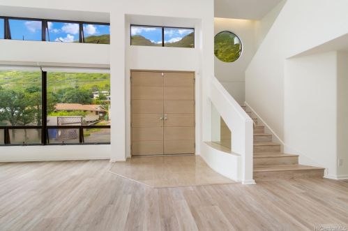 859 Hao St, Honolulu HI  96821-1620 exterior