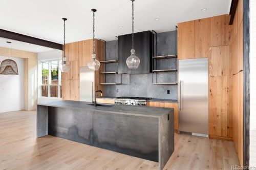 1061 Leyden St, Denver CO  80220-4636 exterior