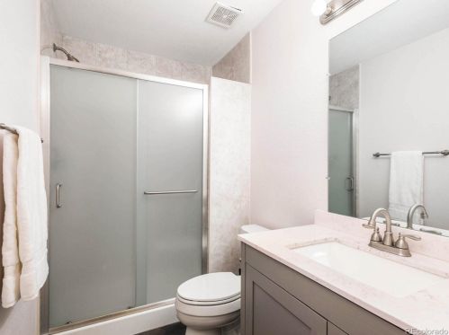 25380 Aberdeen Dr, Aurora CO 80016-3225 exterior