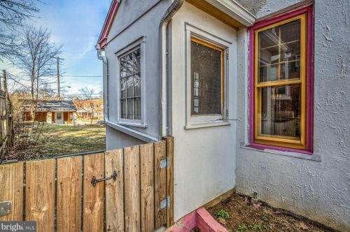 48 Cottage Ave, Lancaster PA  17602-3212 exterior