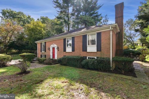4 Locksley Ct, Silver Spring, MD 20904-6321