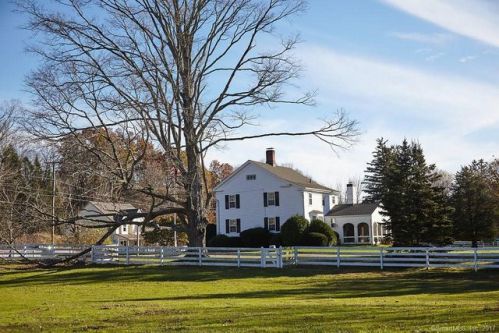 253 Stanley Rd, Upper Stepney, CT 06468-1042