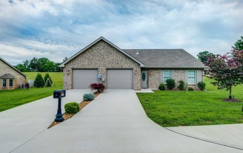 124 Villa Ln, Ravenscroft, TN 38583-2572