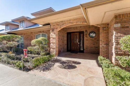 17 Thornhill Rd, Fort Worth TX  exterior