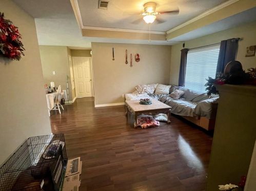 2700 Allen Rdg Dr, Bryan TX  77802-1769 exterior