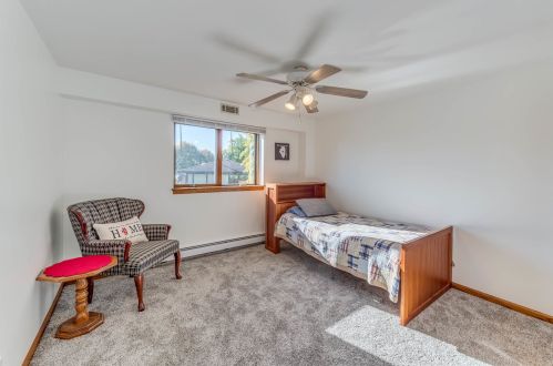 414 Una Ave, Lemont IL  60439-4536 exterior