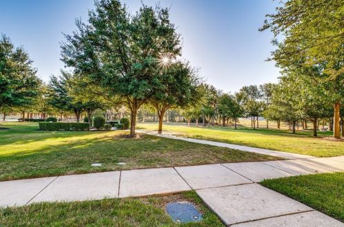 2230 Sandshell St, Bedford, TX 76021-7371
