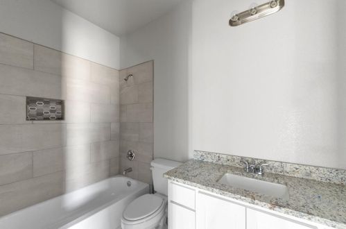 1030 Annie St, Fort Worth TX  76104-1505 exterior