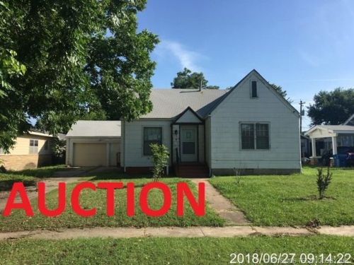 806 Broadway St, Cushing, OK 74023-3437