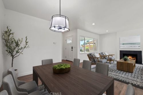 11609 Atkinson Ave, Hawthorne CA  90250-1827 exterior