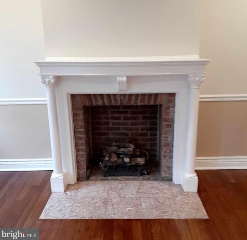 115 Manton St, Philadelphia PA 19146-3811 exterior