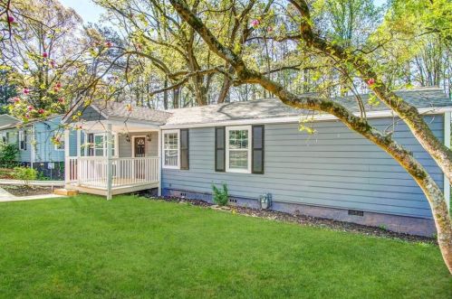 2556 Godfrey Dr, Atlanta GA  30318-7406 exterior