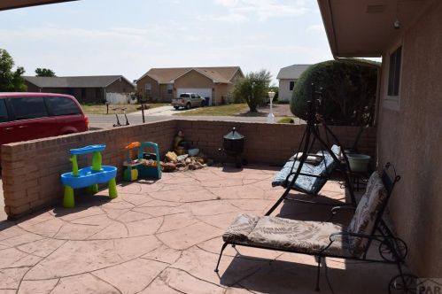 212 Bailey Dr, Pueblo, CO 81007-1624