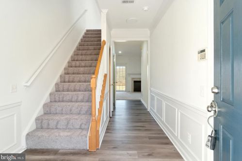 11513 Bertram St, Woodbridge, VA 22192-7453