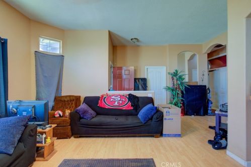 2989 Autumn Dr, Merced, CA 95348-3816