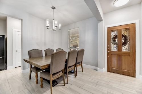 8200 Alophia Dr, Austin TX  78739-1998 exterior