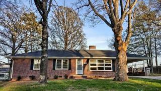 516 Carl St, Gastonia, NC 28054-4607