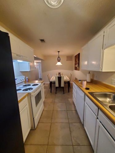 3621 Hulen Park Cir, Fort Worth TX  76123-1427 exterior