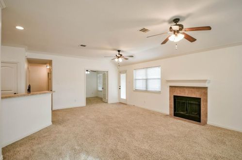826 Rambling Ct, Granbury TX  76049-5594 exterior