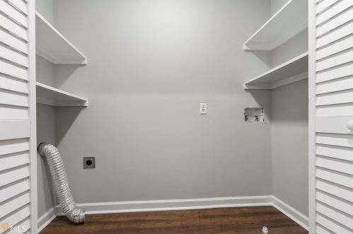 2108 Marann Dr, Atlanta GA  30345-3537 exterior