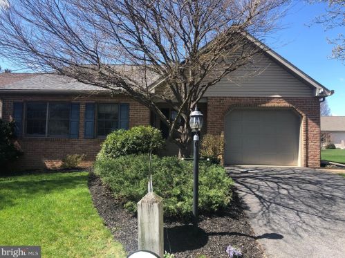 2618 Stagecoach Ln, Lancaster, PA 17601-3751