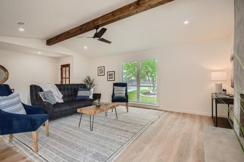 8408 Cayuga Dr, Austin TX 78749-3972 exterior