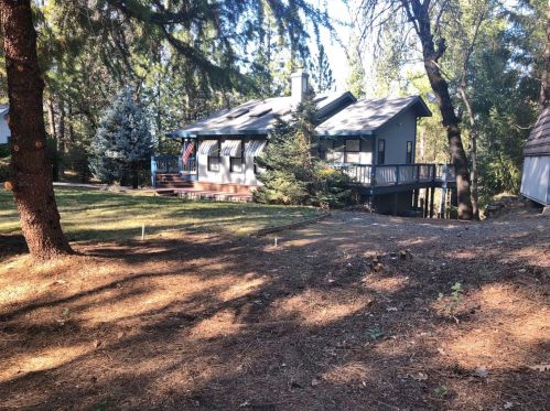848 Livingston Rd, Meadow Vista, CA 95722-9441